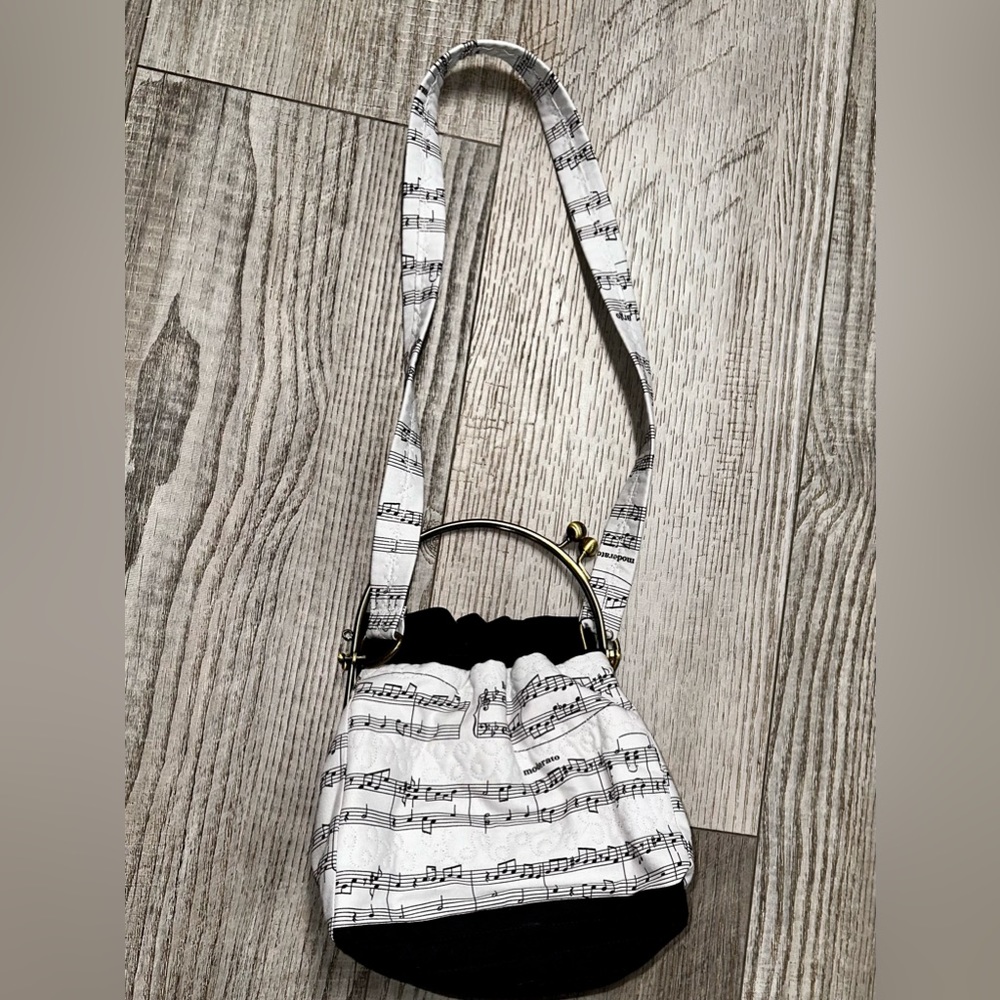 Handmade Music sheet note musician clasp crossbody handbag reworked white black